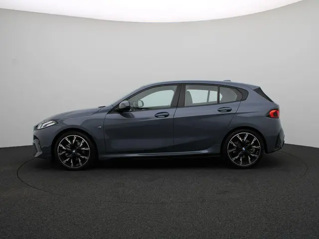 BMW 1 Serie 120 2025 Benzine 4