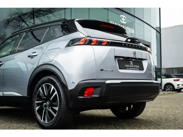 Peugeot e-2008 EV GT Première 50 kWh 2020 Elektrisch 26