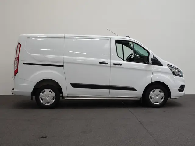 Ford Transit Custom 105pk L1H1 Trend 2022 Diesel 32
