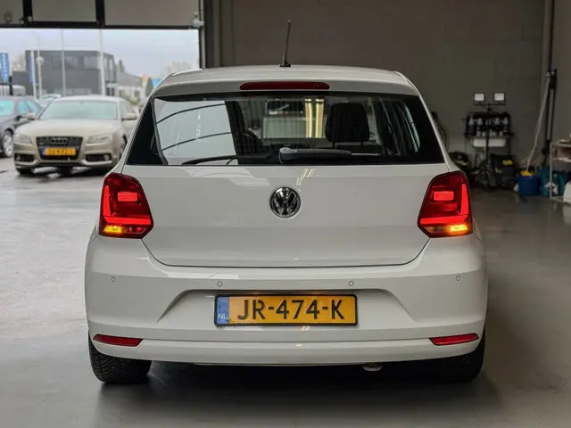 Volkswagen Polo 1.0 Comfortline 2014 Benzine 7