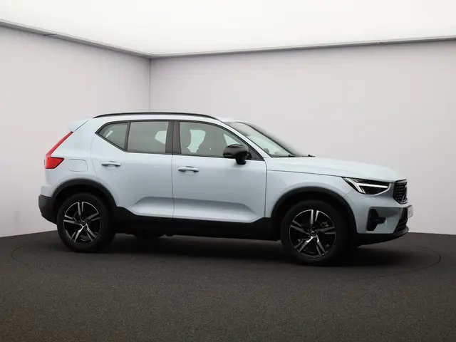 Volvo XC40 2.0 B4 Plus Dark 2024 Benzine 30