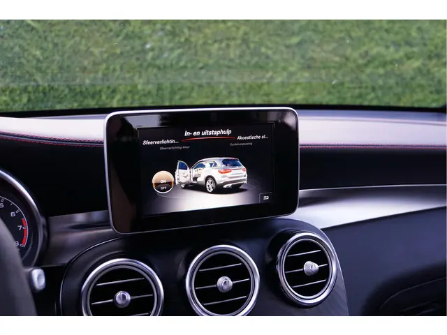 Mercedes-Benz GLC AMG GLC 43 4MATIC Night 2018 Benzine 54