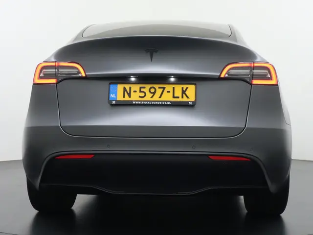 Tesla Model Y Long Range AWD 75 kWh 2021 Elektrisch 6