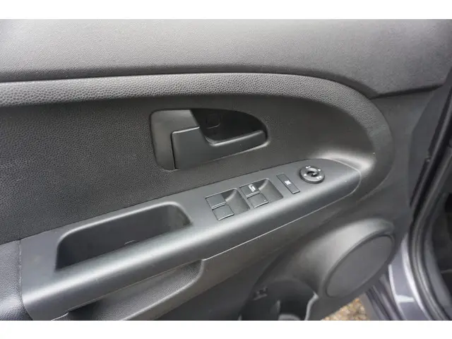 Kia Venga 1.4 CVVT Comfort Pack 2012 Benzine 10