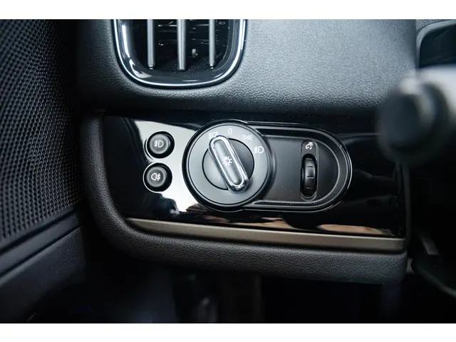 MINI Countryman Cooper SE ALL4 2022 Hybride Benzine 55