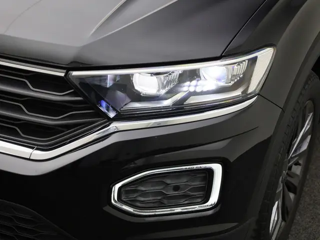 Volkswagen T-Roc 1.5TSI/150PK Sport 2020 Benzine 13