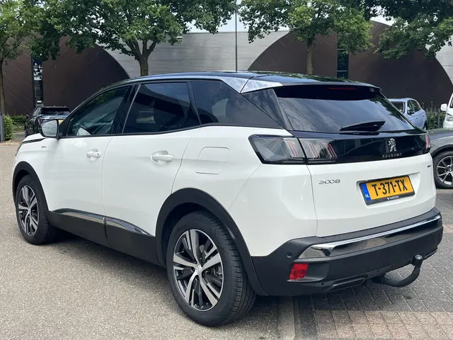 Peugeot 3008 1.6 HYbrid 225 GT 2023 Hybride Benzine 5