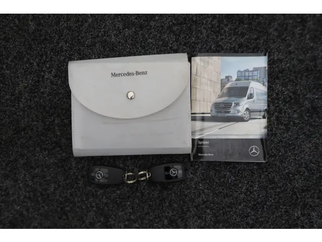 Mercedes-Benz Sprinter 317 CDI Aut. L2H1 2022 Diesel 50
