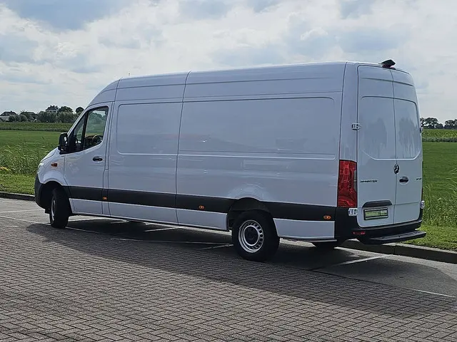Mercedes-Benz Sprinter 317 2023 Diesel 6