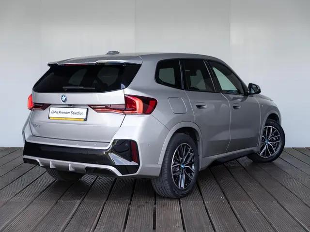 BMW iX1 xDrive30 2023 Elektrisch 2