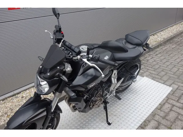 Yamaha MT 07 ABS 2015 Benzine 20