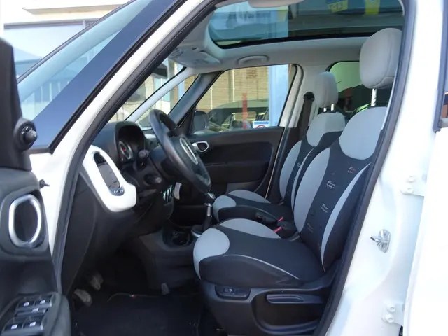 Fiat 500L 0.9 TwinAir Easy 2013 Benzine 7