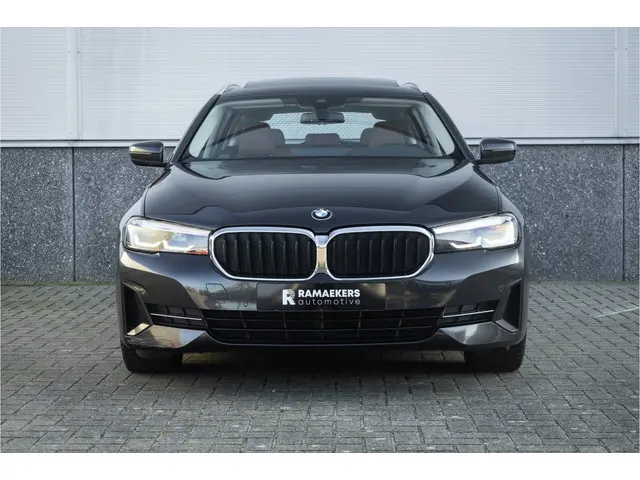 BMW 5 Serie Touring 530e 2021 Hybride Benzine 10