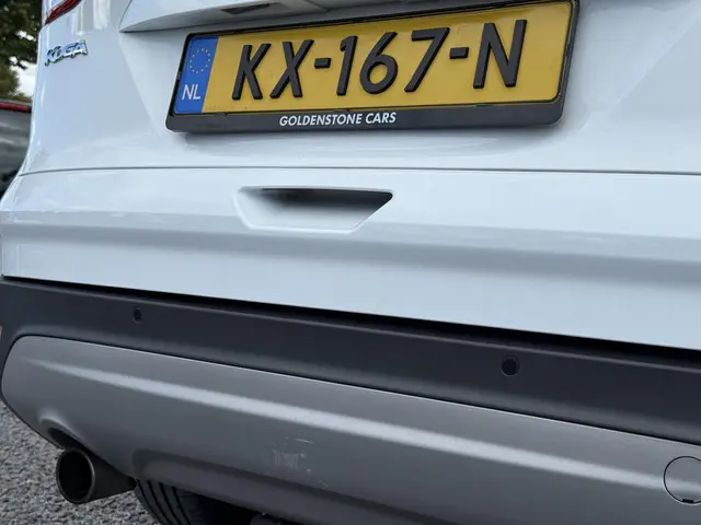 Ford Kuga 1.6 Titanium 2013 Benzine 37