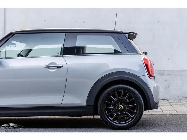 MINI Electric Mini MINI Electric 33 kWh 2022 Elektrisch 13