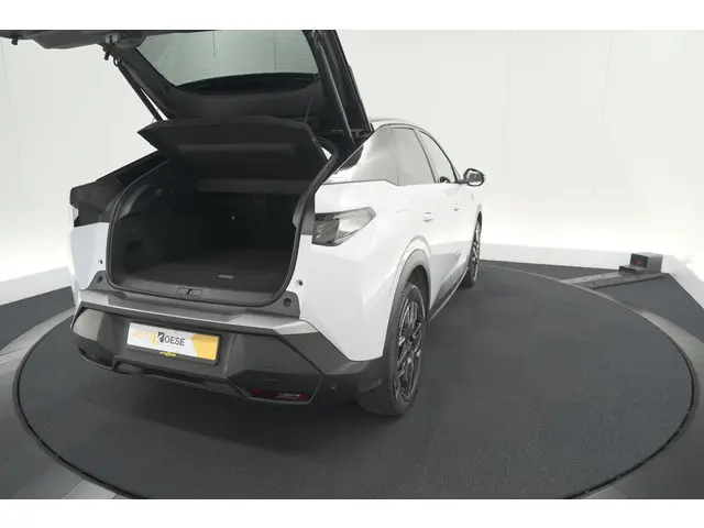 Peugeot 3008 1.2 Hybrid 136 GT 2024 Hybride Benzine 55