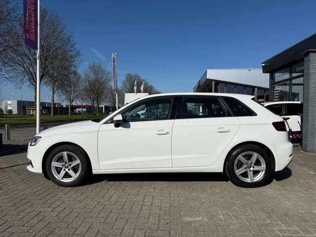 Audi A3 Sportback 1.0 TFSI 2017 Benzine 4