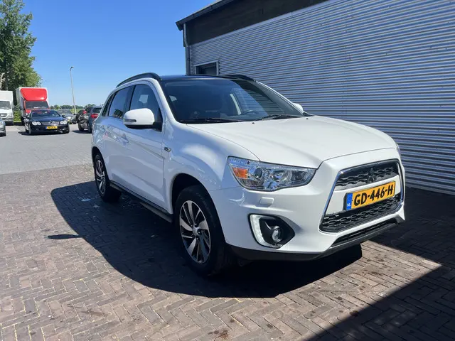 Mitsubishi ASX 1.6 Cleartec Intense+ 2015 Benzine 8