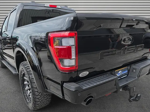Ford F-150 LARIAT SPORT BAD ASS BOS 2024 Benzine 10