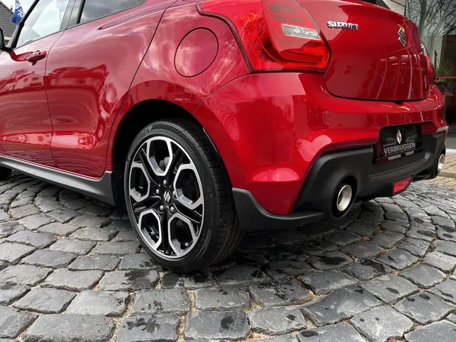 Suzuki Swift 1.4 Sport 2019 Benzine 38