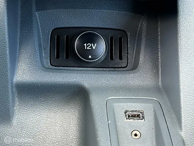 Ford Grand C-Max 1.0 Ambiente 2013 Benzine 19