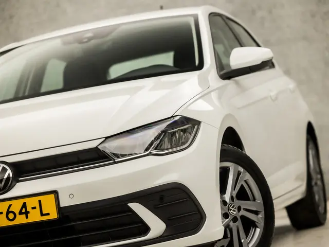 Volkswagen Polo 1.0 Sportline 2023 Benzine 16