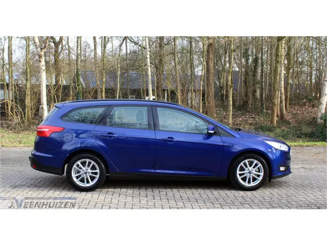 Ford Focus Wagon 1.0 Lease Edition 2017 Benzine 8
