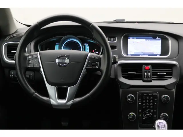 Volvo V40 Cross Country 1.6 T4 Momentum 2014 Benzine 29
