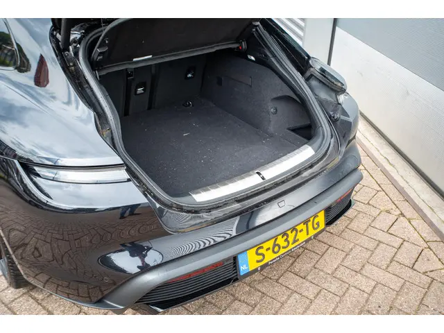 Porsche Taycan Sport Turismo GTS 93 kWh 2023 Elektrisch 33