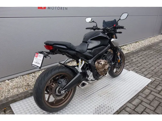 Honda CB 650 R 2019 Benzine 3