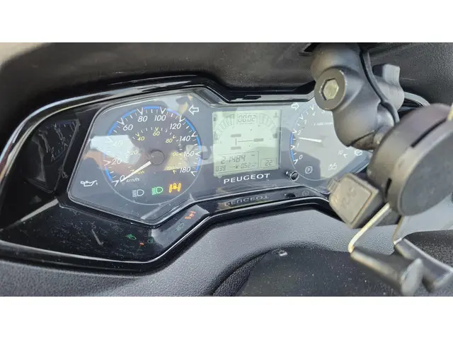 Peugeot Metropolis Scooter RS 400i 2015 Benzine 21