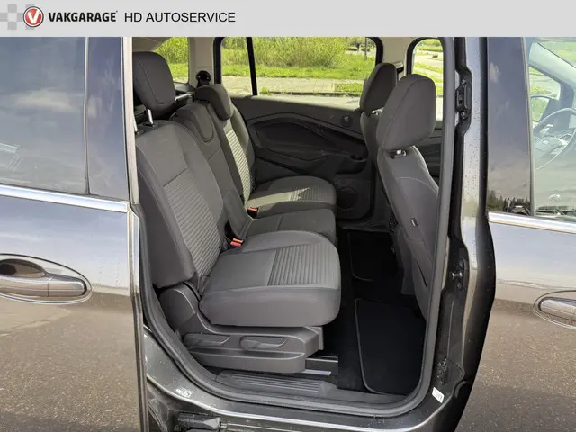 Ford Grand C-Max 1.0 Titanium 2015 Benzine 12