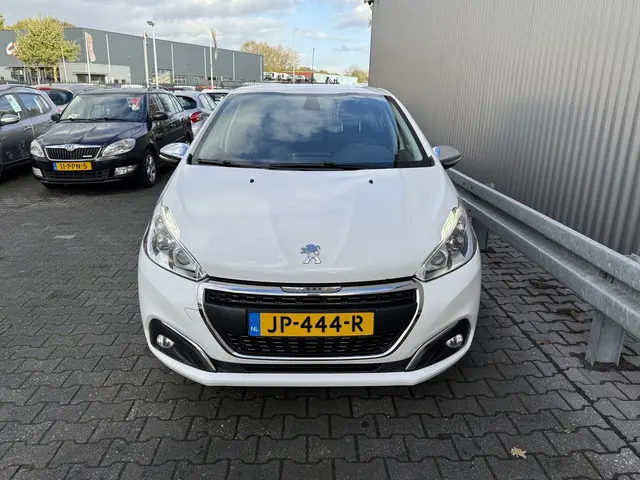 Peugeot 208 1.2 PureTech GT-Line 2016 Benzine 8