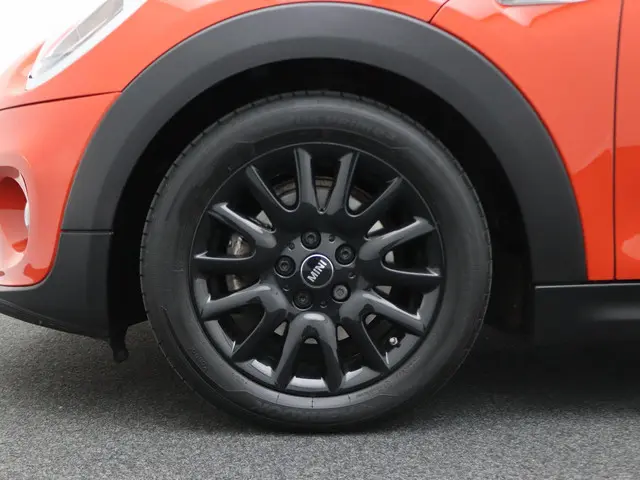 MINI 3-Deurs Cooper 2020 Benzine 8