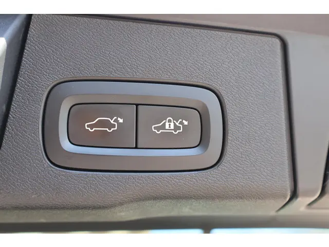 Volvo XC60 T5 AWD Inscription 2017 Benzine 35