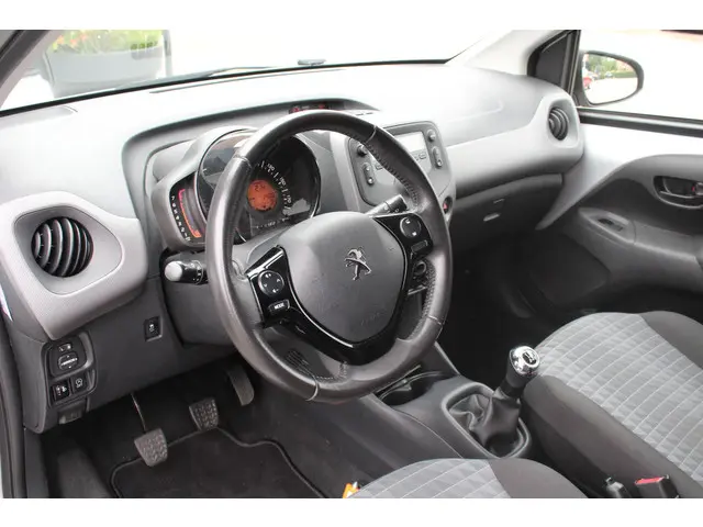Peugeot 108 Active 1.0 e-VTi 72 2021 Benzine 7