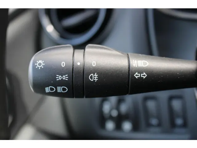 Renault Clio Estate 0.9 TCe Zen 2017 Benzine 17