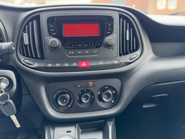 Fiat Doblò Cargo 1.3 MJ L1H1 2020 Diesel 12