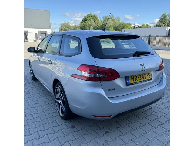 Peugeot 308 SW 1.2 2017 | Airco | Navi | Pdc | NW APK 2017 Benzine 4