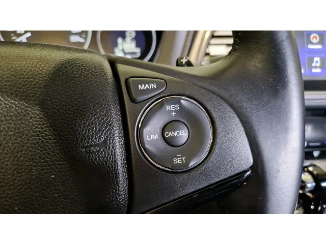 Honda HR-V 1.5 i-VTEC Executive 2017 Benzine 18