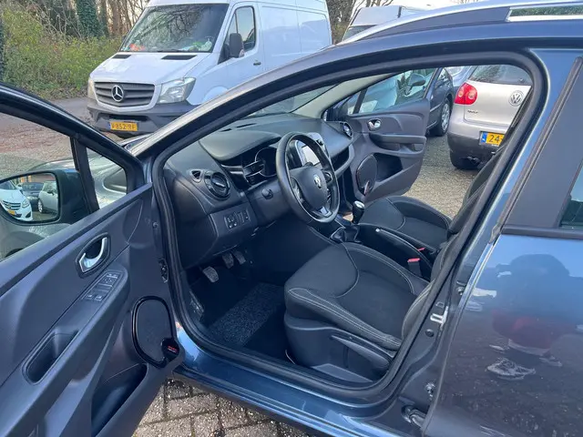 Renault Clio Estate 0.9 TCe Intens 2018 Benzine 9