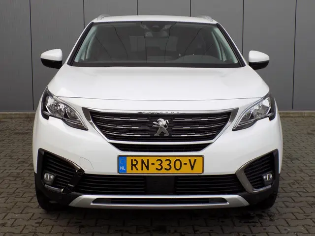 Peugeot 5008 1.2 PureTech Blue Lease Premium 2018 Benzine 4