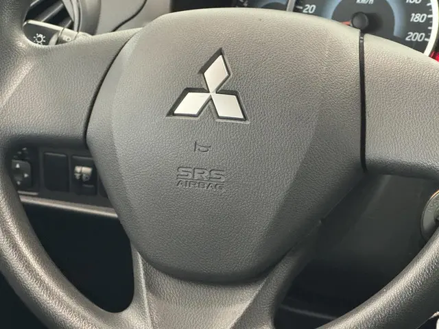 Mitsubishi Space Star 1.0 Inform 2013 Benzine 25