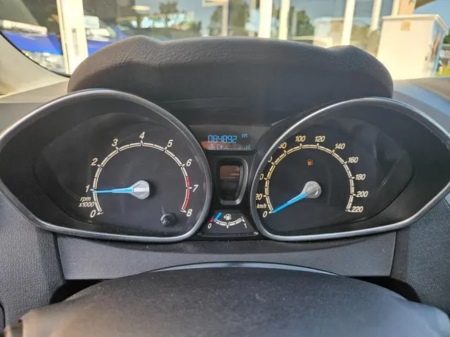 Ford Fiesta 1.0 80pk *NAP*Airco* Rijklaar 2013 Benzine 10