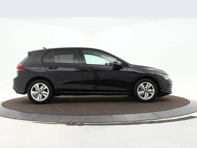 Volkswagen Golf 1.0 Tsi 110pk Life 2023 Benzine 7