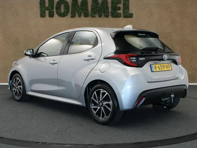 Toyota Yaris 1.5 Hybrid Dynamic 2022 Hybride Benzine 13