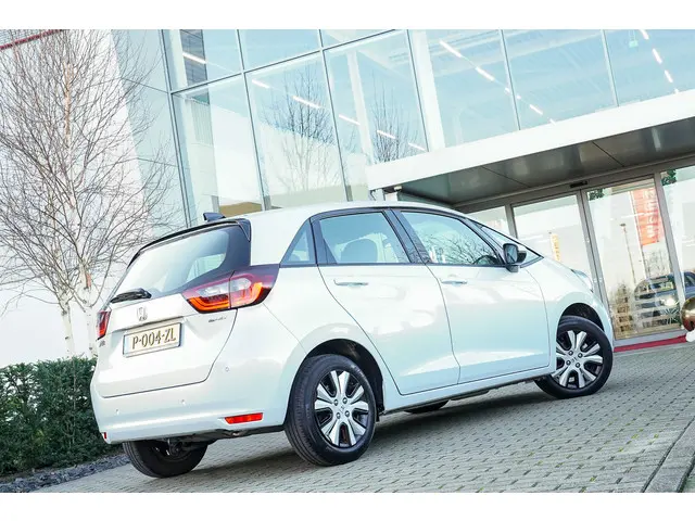 Honda Jazz 1.5i e:HEV ELEGANCE 2022 Hybride Benzine 32