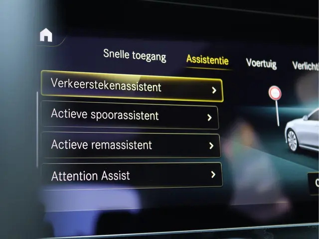 Mercedes-Benz E-Klasse 200 Luxury 2022 Hybride Benzine 61