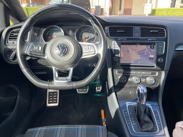 Volkswagen Golf 1.4 TSI GTE 2015 Hybride Benzine 7
