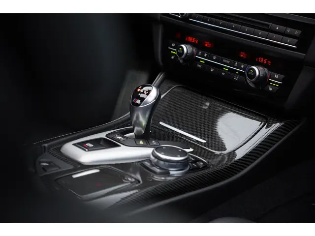 BMW M5 5-serie Competition Edition 2017 Benzine 42